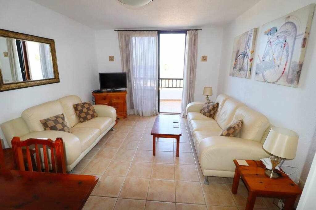 Parque Santiago II 379 Tenerife Rental & Sales Плая-де-лас-Америкас Экстерьер фото