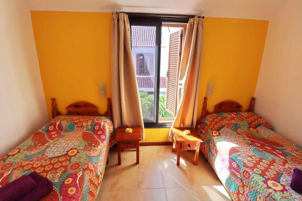 Parque Santiago II 379 Tenerife Rental & Sales Плая-де-лас-Америкас Экстерьер фото